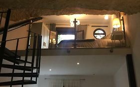 Casa Cueva Un Rincón en la Roca